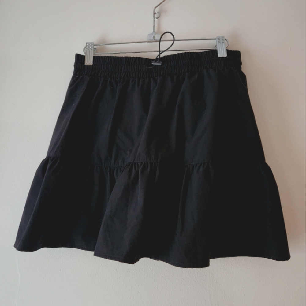 Black tennis skirt